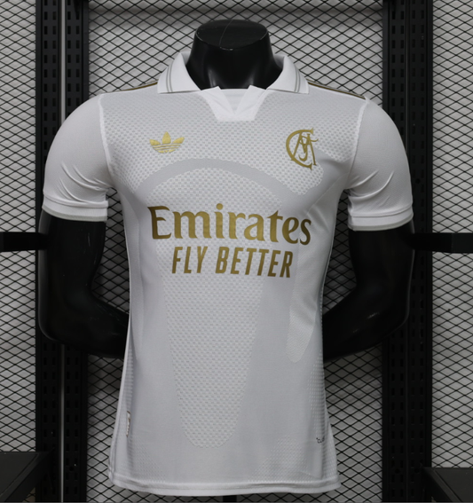 Versión Jugador 26/27 Real Madrid Cuello Solapa Edición Especial
